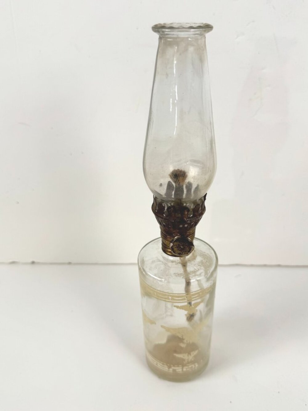 Vintage Lamplight Oil Lamp American Eagle Glass Kerosene MC-246